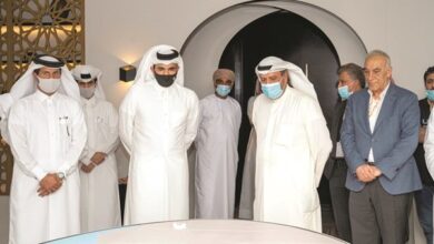 الشيخ أحمد الفهد خلال زيارته للمجلس القطري